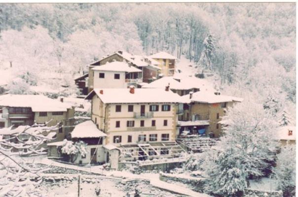 Delzanno Hotel Varallo Kültér fotó